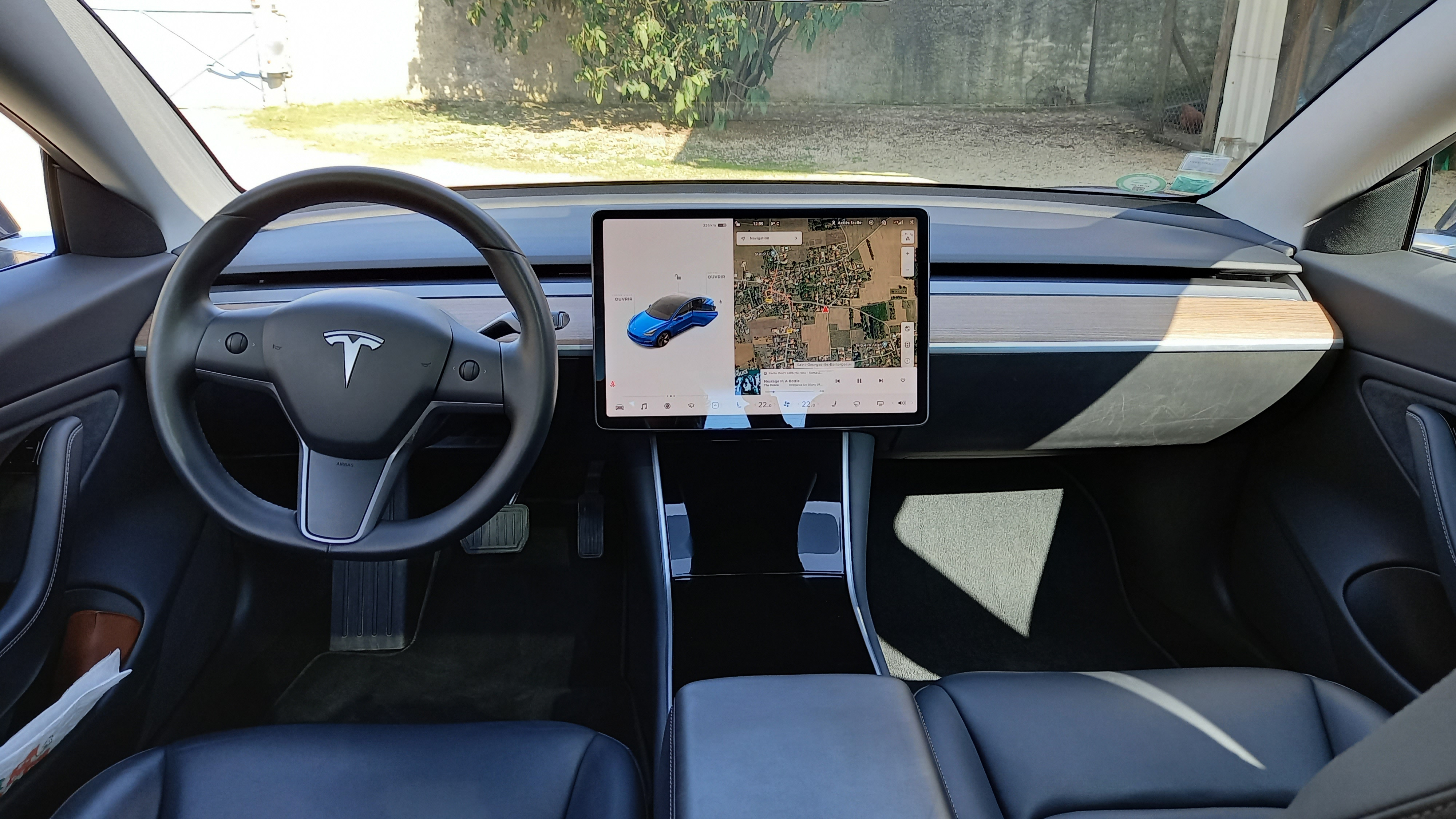 Tesla 3 eCar Hires PCO Car Hires London UK